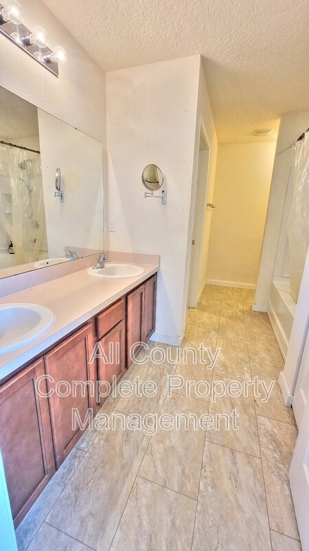 Building Photo - 8595 Dylan Michael Dr