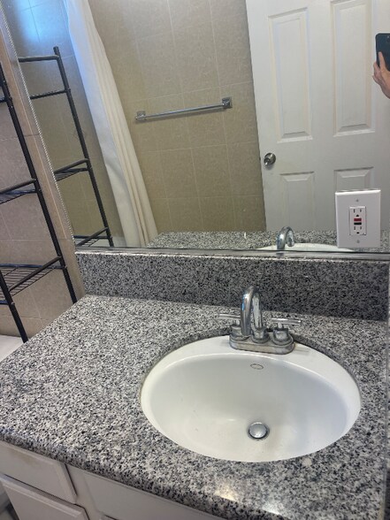 Building Photo - 1461 Echo Park Ave