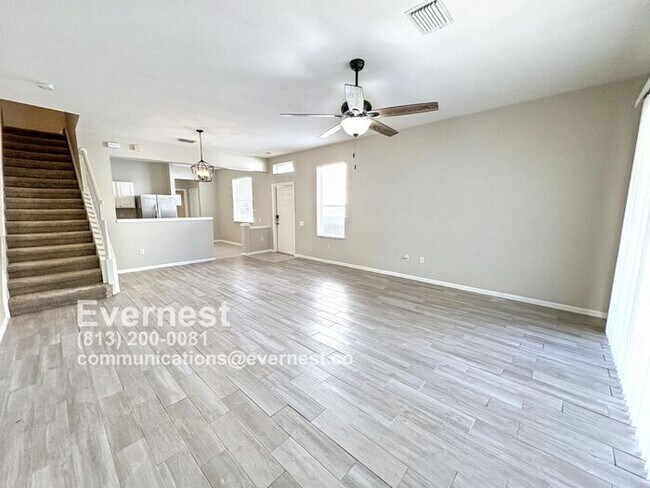 Building Photo - 26541 Castleview Way