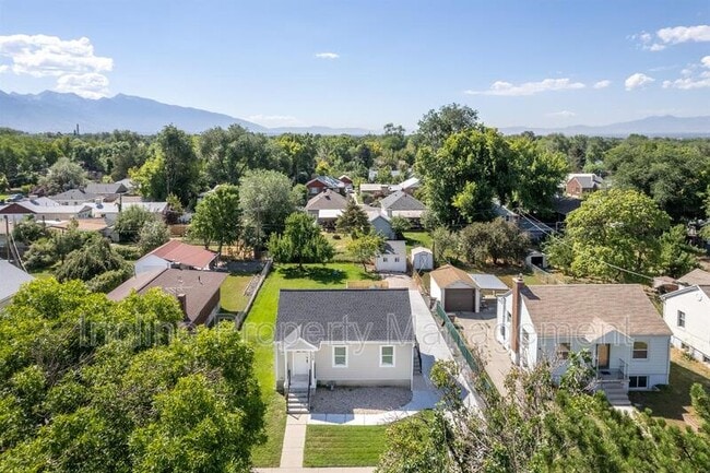 Building Photo - 758 Loveland Ave