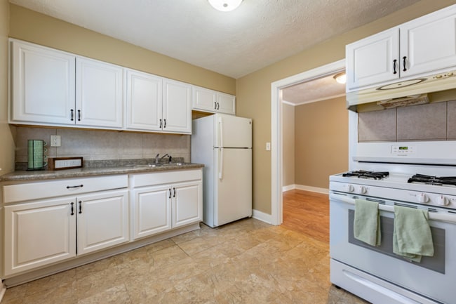 Building Photo - 2315 Auburn St