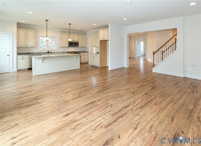 Building Photo - 5411 Hickory Ann Dr