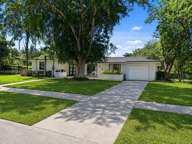 Building Photo - 8620 SW 159th St