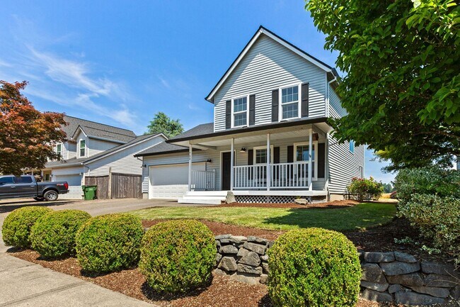 Building Photo - 753 SE Boysen Ln