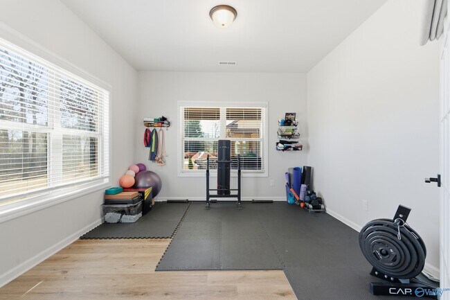 Building Photo - 148 Flintridge Dr