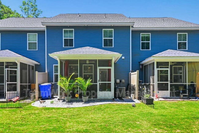 Building Photo - 7722 Park Gate Dr