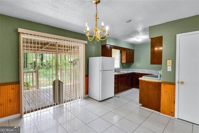 Building Photo - 8941 Ashwood Dr