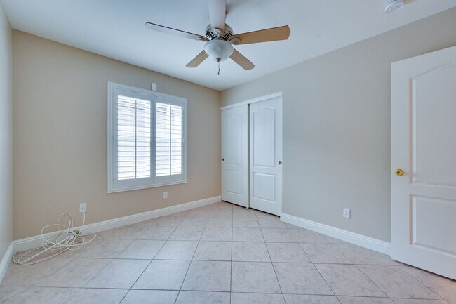 Building Photo - 561 Pacer Terrace