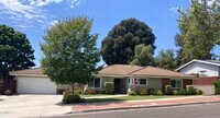 Building Photo - 339 Lynnbrook Ave