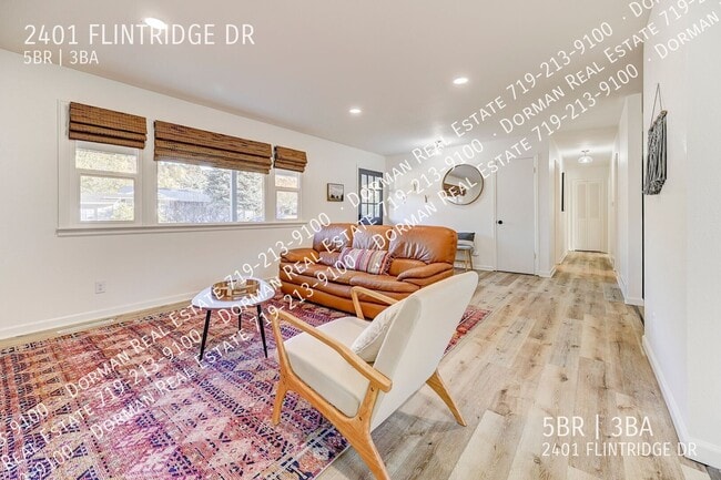 Building Photo - 2401 Flintridge Dr