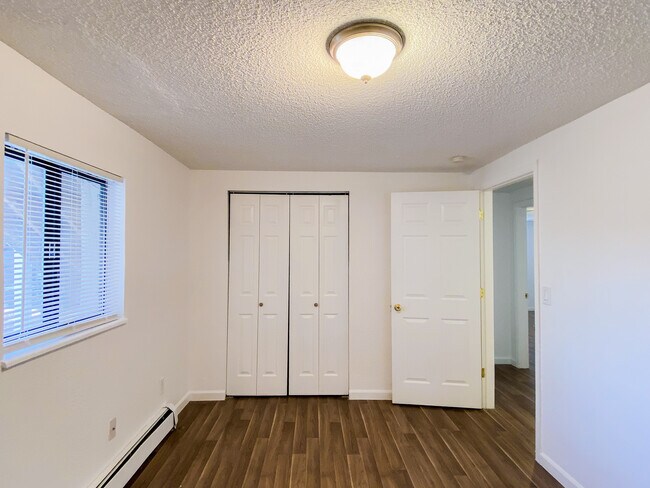 Building Photo - 8367 S Reed St