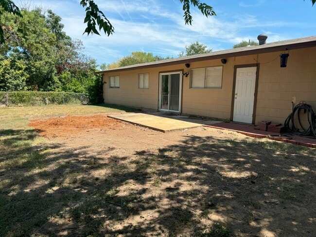 Building Photo - 1005 Vly Frg Dr