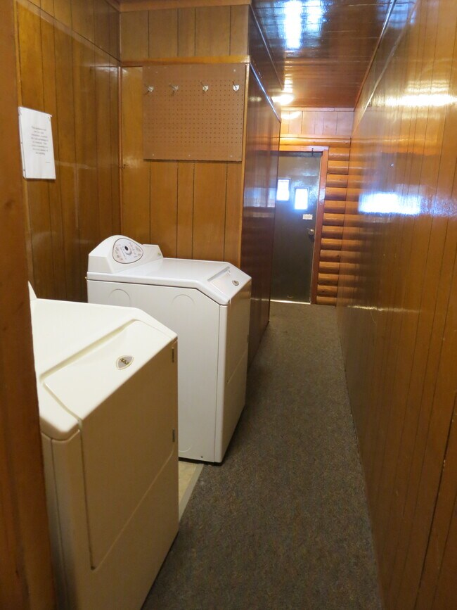 Building Photo - DaNiece Street