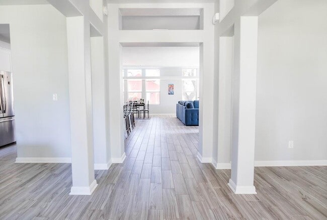 Building Photo - 411 Wetzel