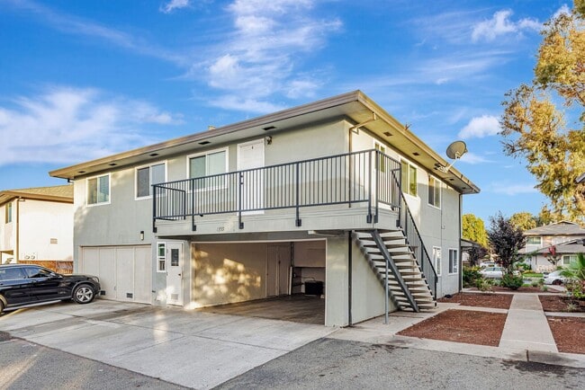 Building Photo - 2 Story Condo in Charry Plaza HOA