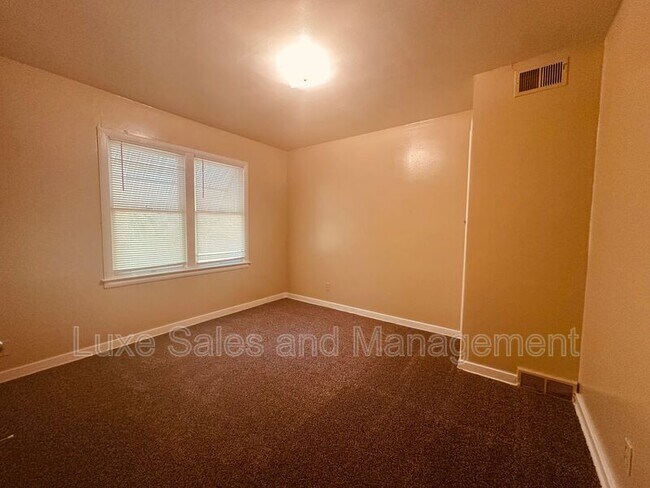 Building Photo - 3134 NW 49th St