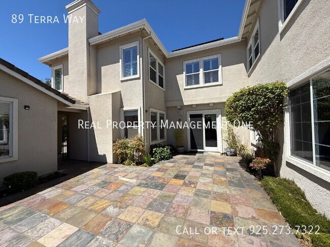 Building Photo - 89 Terra Way