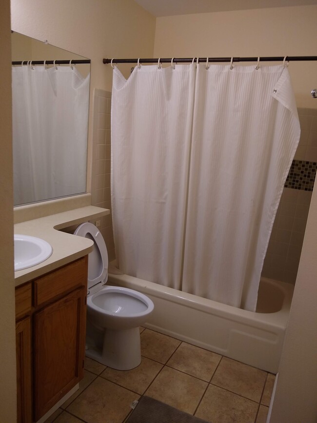 bathroom - 8335 Fairmount Dr