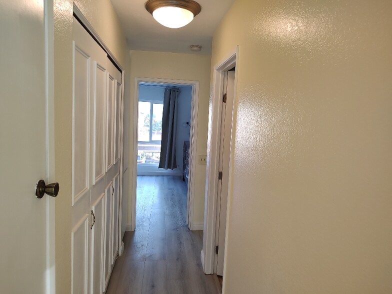 Building Photo - 25885 Trabuco Rd