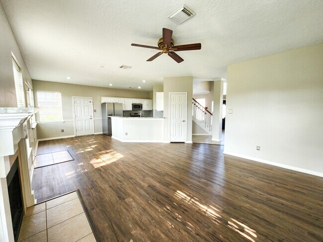 Building Photo - 2412 N Mission Cir
