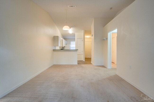 Building Photo - 8115 Heirloom Dr