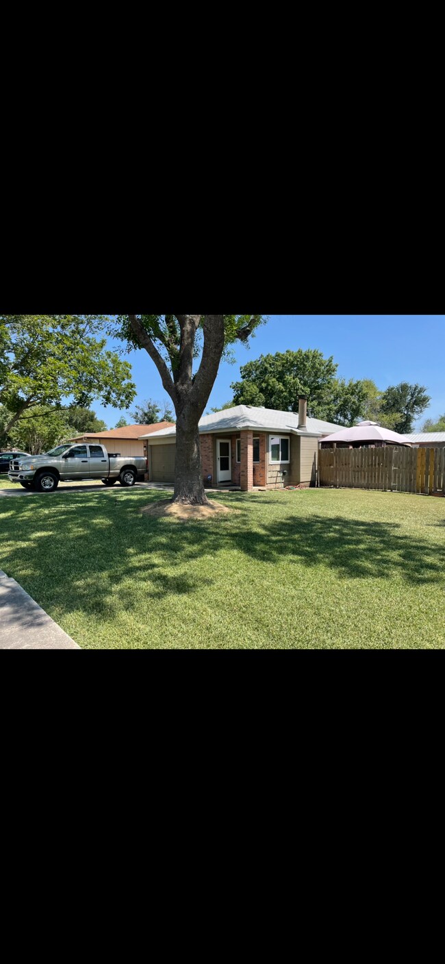 Building Photo - 13731 Earlywood St