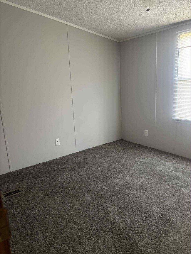 Building Photo - Braswell Mobile Home Park