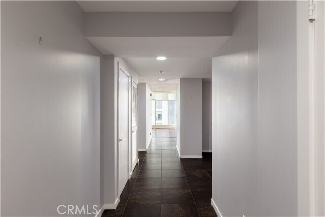 Building Photo - 400 W Ocean Blvd