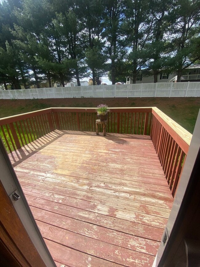 Building Photo - 3 br, 1.5 bath House - 126 BANYAN CIRCLE D...