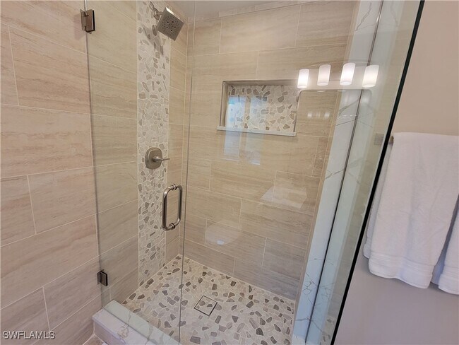 Building Photo - 7761 Jewel Ln
