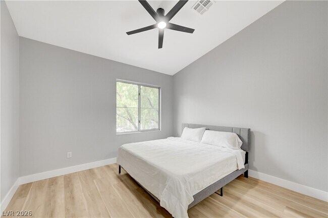 Building Photo - 673 Peachy Canyon Cir