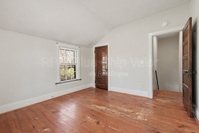 Building Photo - 2220 Salvador St