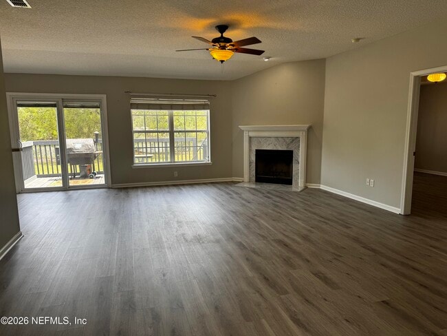 Building Photo - 16255 Shellcracker Rd