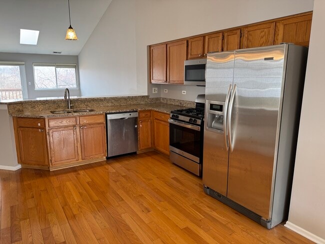 Building Photo - 8393 Mystic