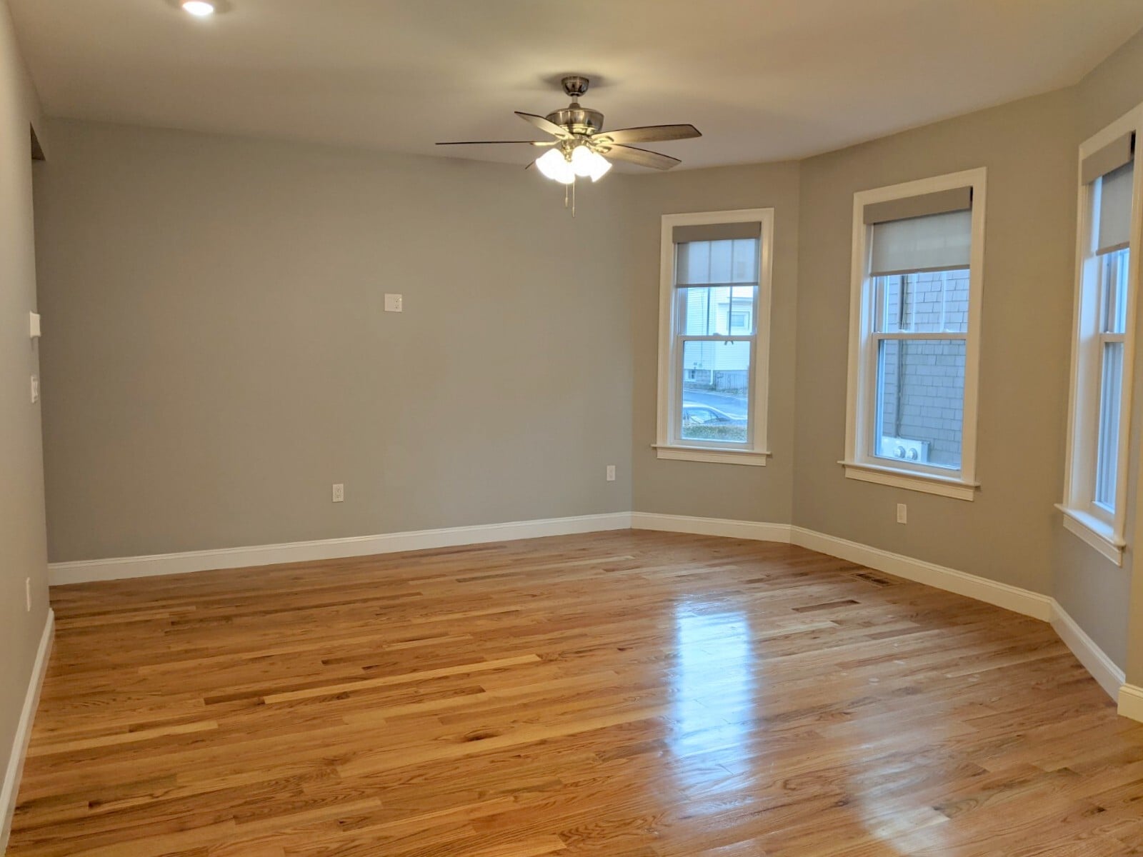 Building Photo - 16 Bowen Ave