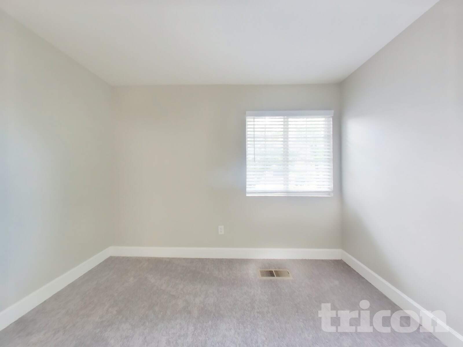 Building Photo - 9970 Brightridge Dr