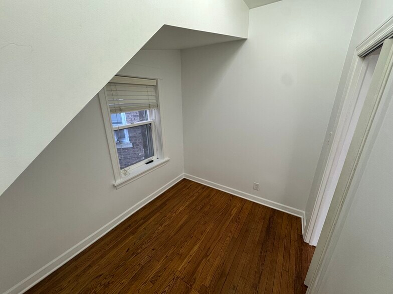 Building Photo - 3754 W Belden Ave