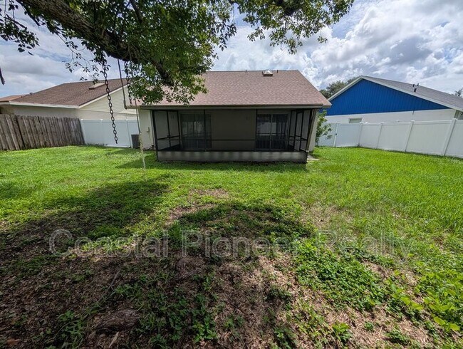 Building Photo - 1331 Coolridge Dr