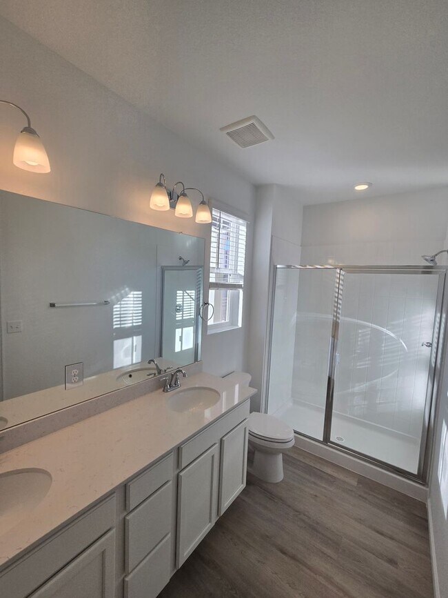 Building Photo - Brand New Aurora Highlands Ranch