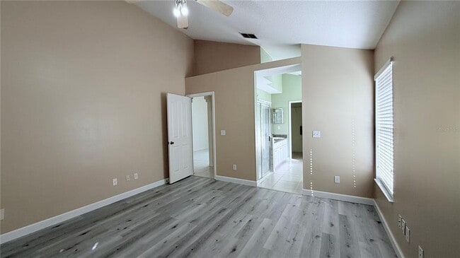 Building Photo - 10216 Oasis Palm Dr