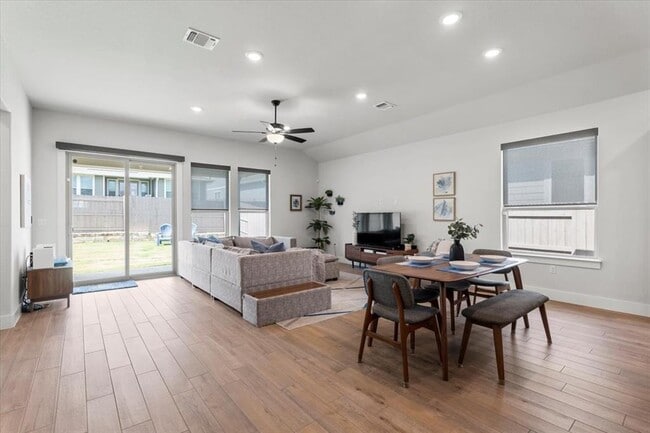 Building Photo - 8501 Hillock Terrace