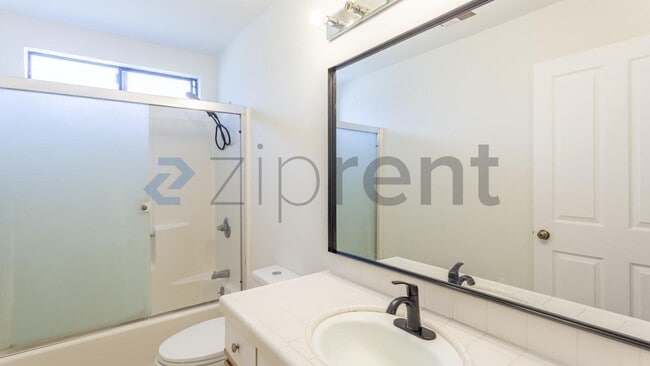 Building Photo - 196 Browns Valley Rd