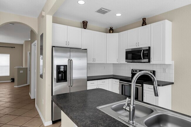 Building Photo - 228 Lake Monterey Cir