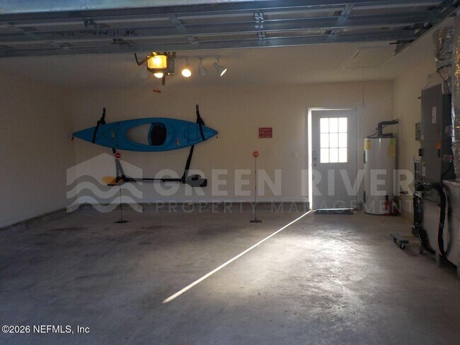 Building Photo - 1761 Oak Grove Dr S