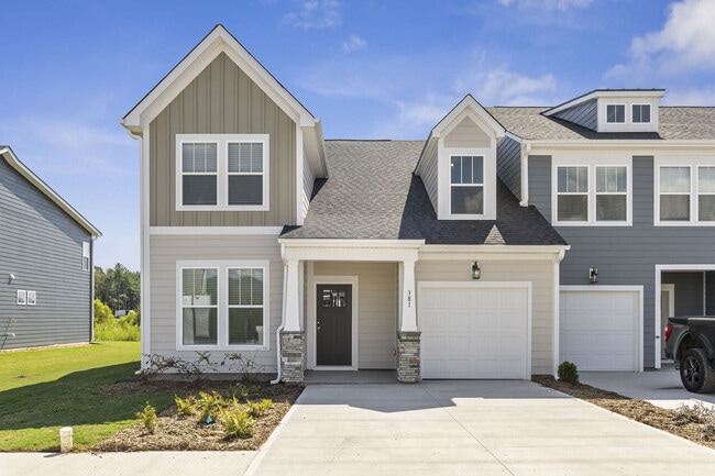 Building Photo - Artisan Living Mills River