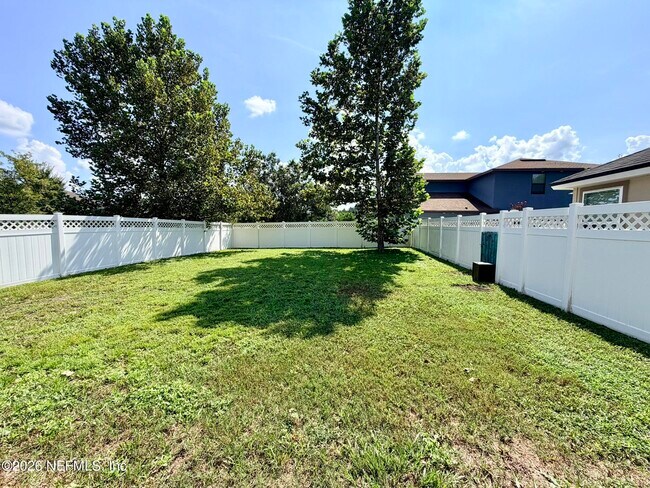 Building Photo - 395 Forest Meadow Ln