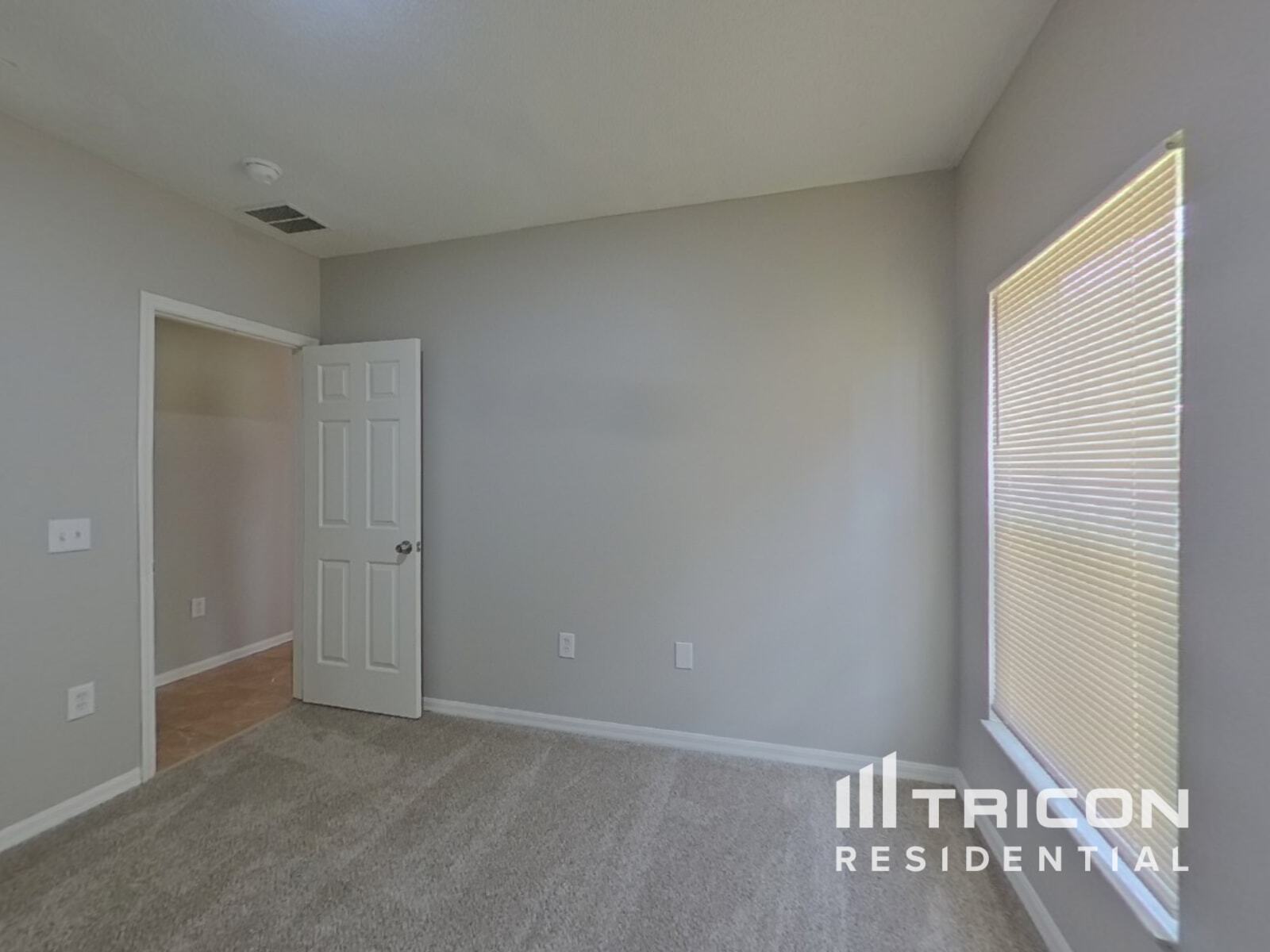 Building Photo - 853 Jarnac Dr