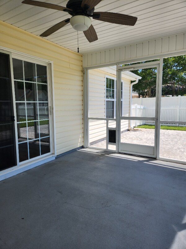 Building Photo - 505 White Hawk Ct
