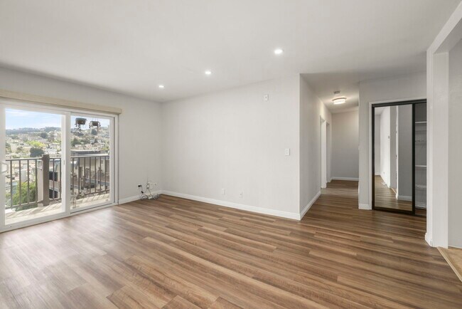 Building Photo - 4096 17th St