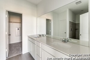 Building Photo - 104 Paige Pl